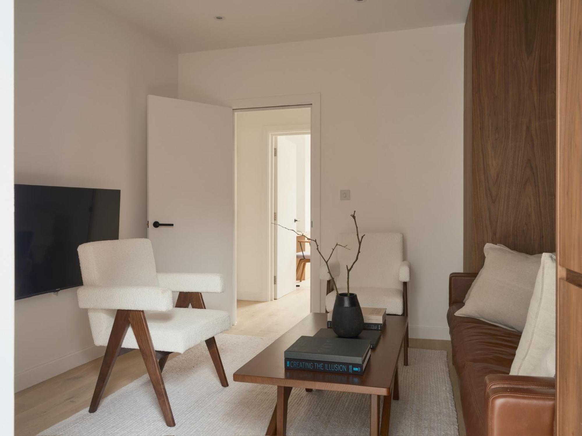 Japandi Escape 3Br Designer Flat With Garden Apartment Oxford Ngoại thất bức ảnh